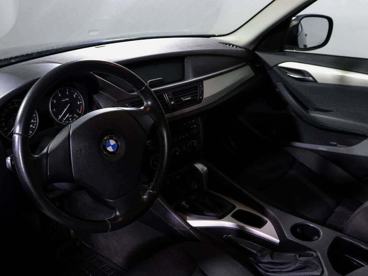 Купить BMW X1 с пробегом. Фото: #11