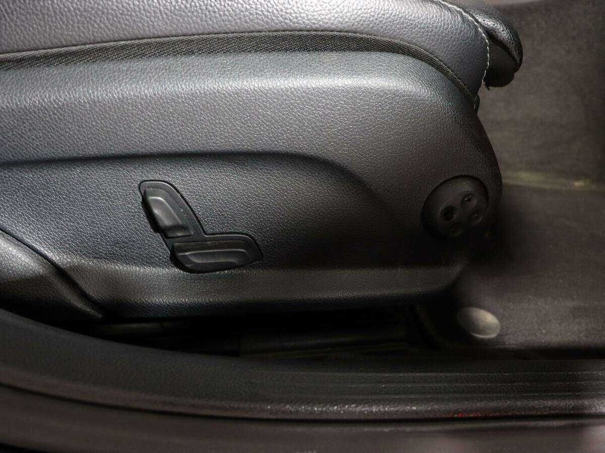 Купить Mercedes-Benz C-Класс с пробегом. Фото: #11