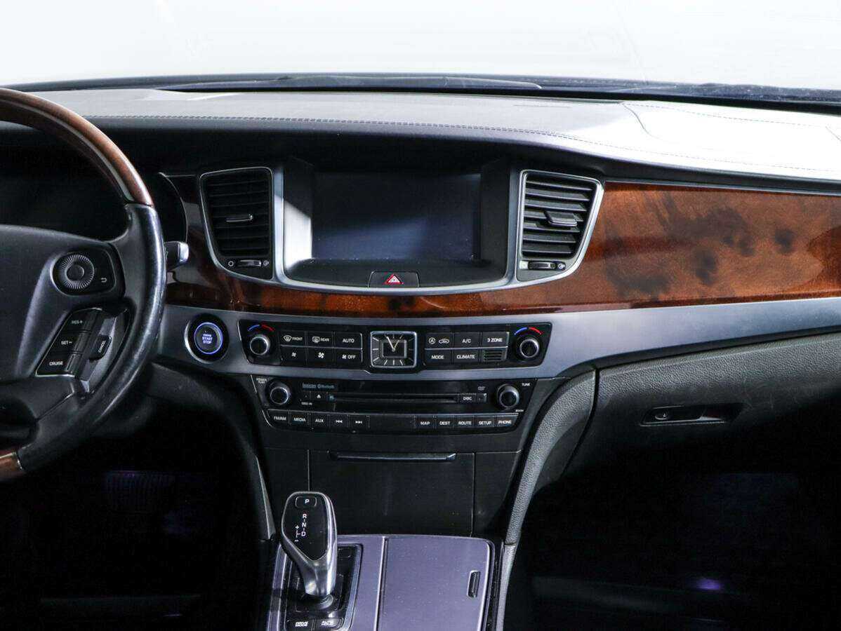Купить Hyundai Equus с пробегом. Фото: #10