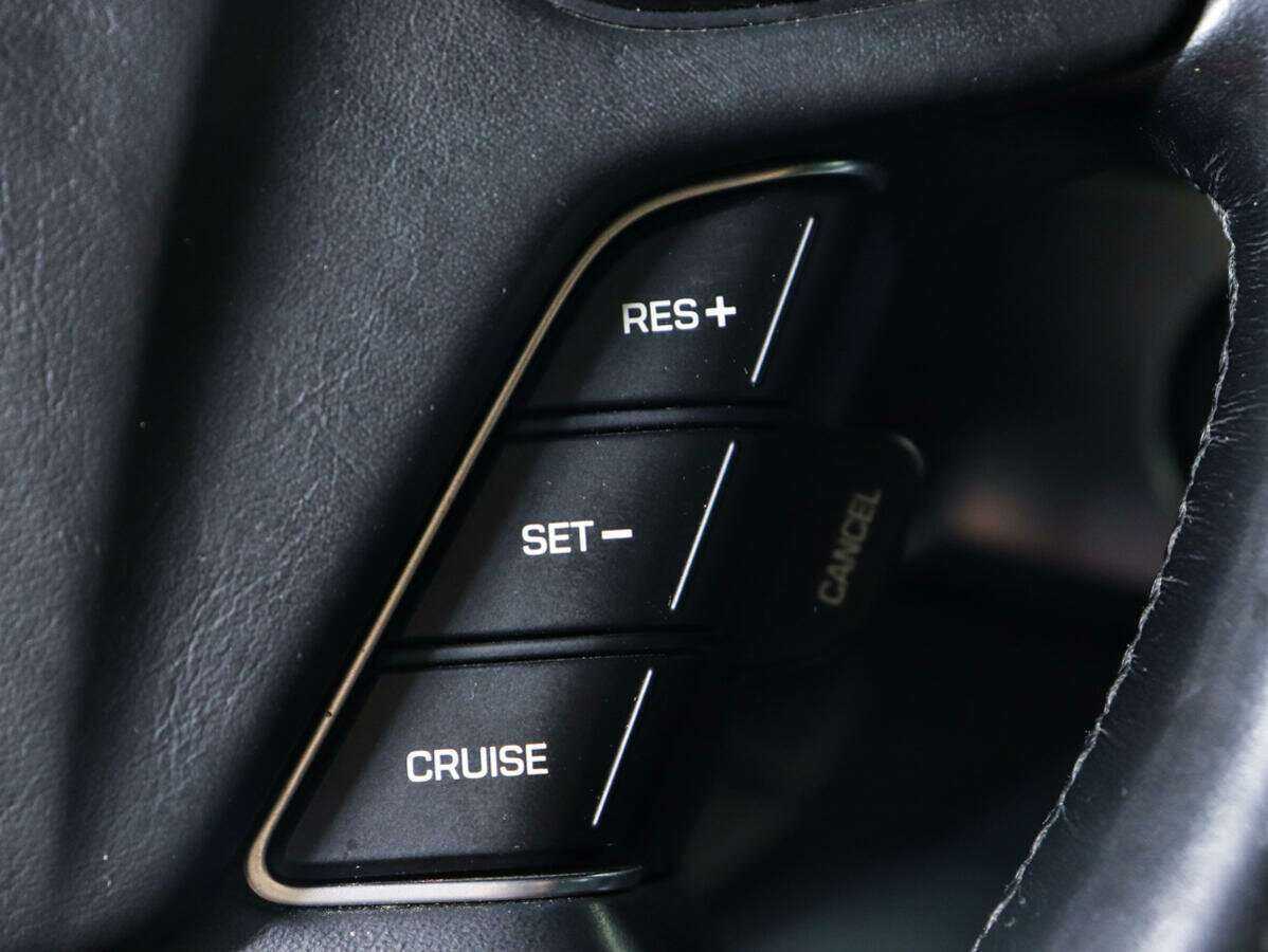 Купить Hyundai Equus с пробегом. Фото: #19