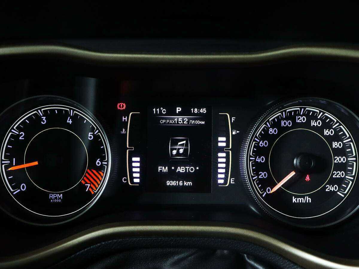 Купить Jeep Cherokee с пробегом. Фото: #7