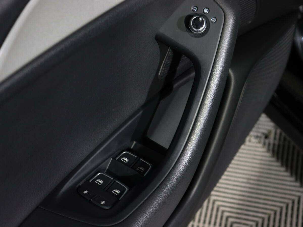 Купить Audi A6 с пробегом. Фото: #13