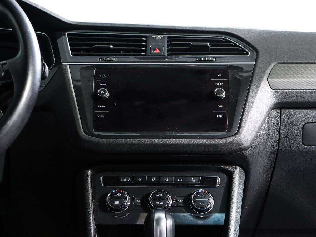 Купить Volkswagen Tiguan с пробегом. Фото: #10
