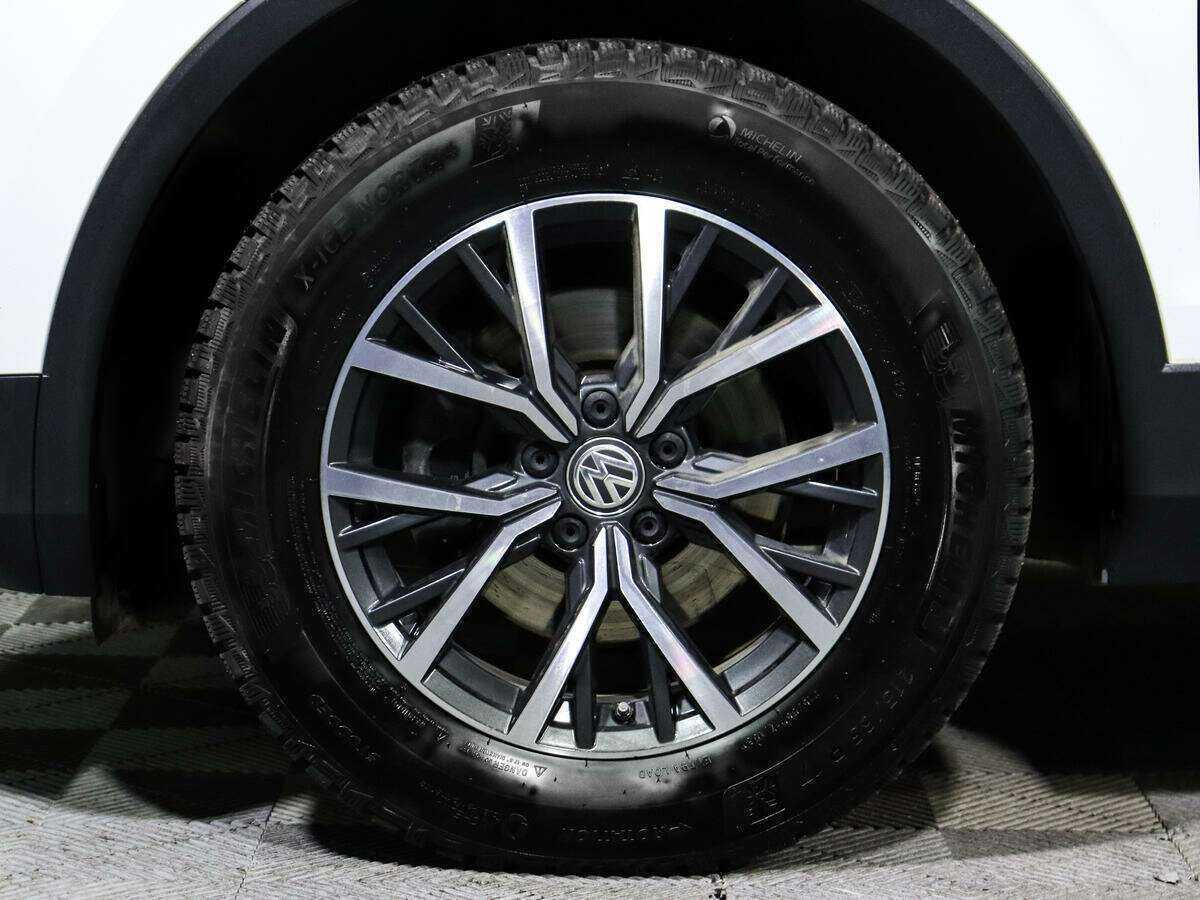 Купить Volkswagen Tiguan с пробегом. Фото: #16