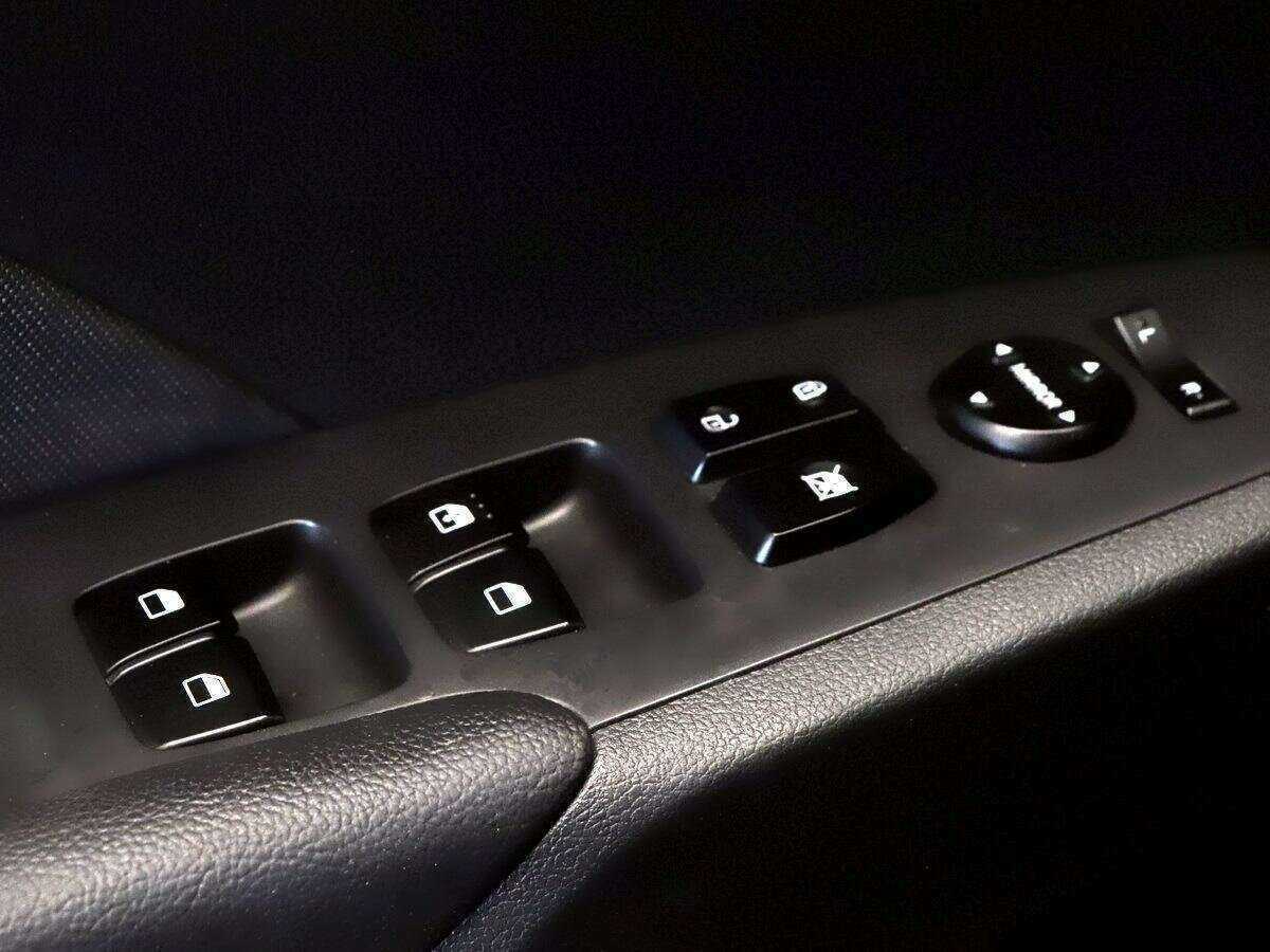 Купить Hyundai Solaris с пробегом. Фото: #13