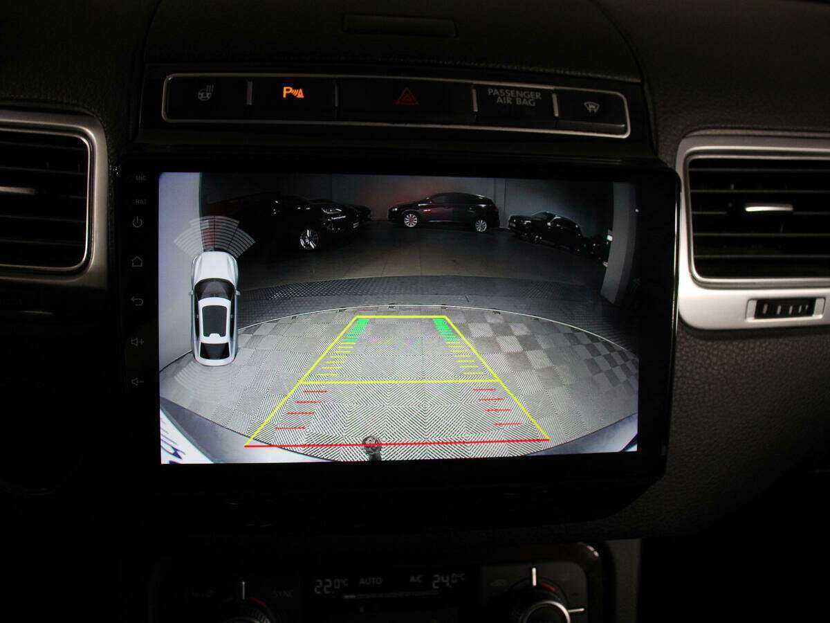 Купить Volkswagen Touareg с пробегом. Фото: #27