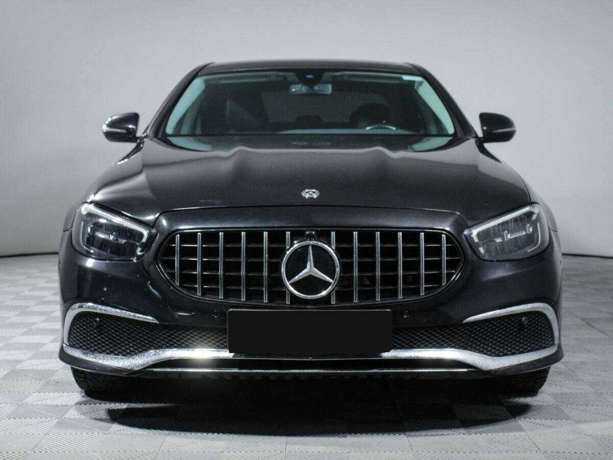 Купить Mercedes-Benz E-Класс с пробегом. Фото: #1