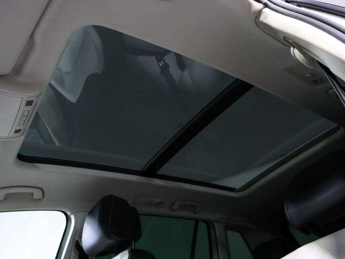 Купить Volkswagen Tiguan с пробегом. Фото: #14