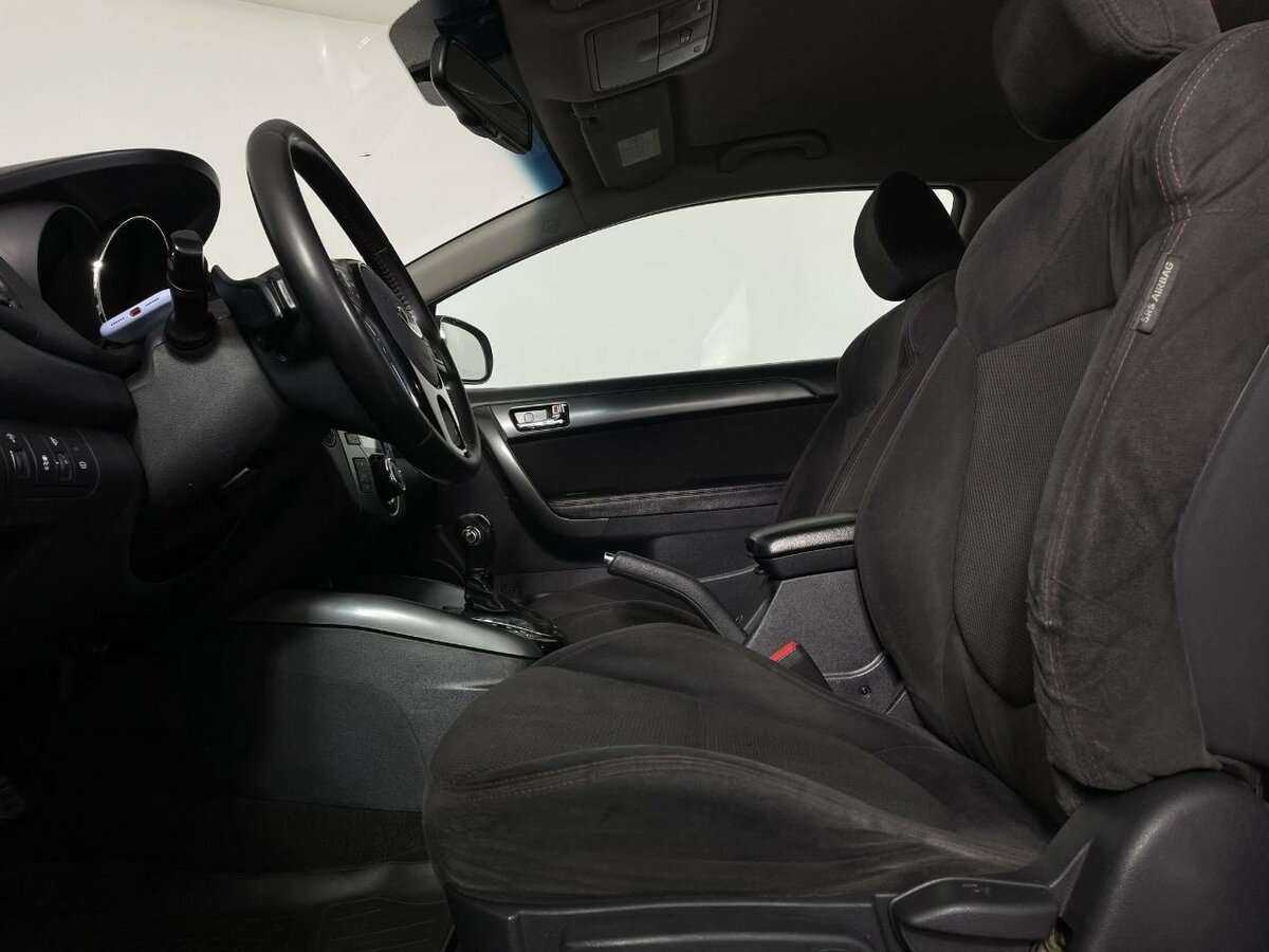 Купить Kia Cerato с пробегом. Фото: #8