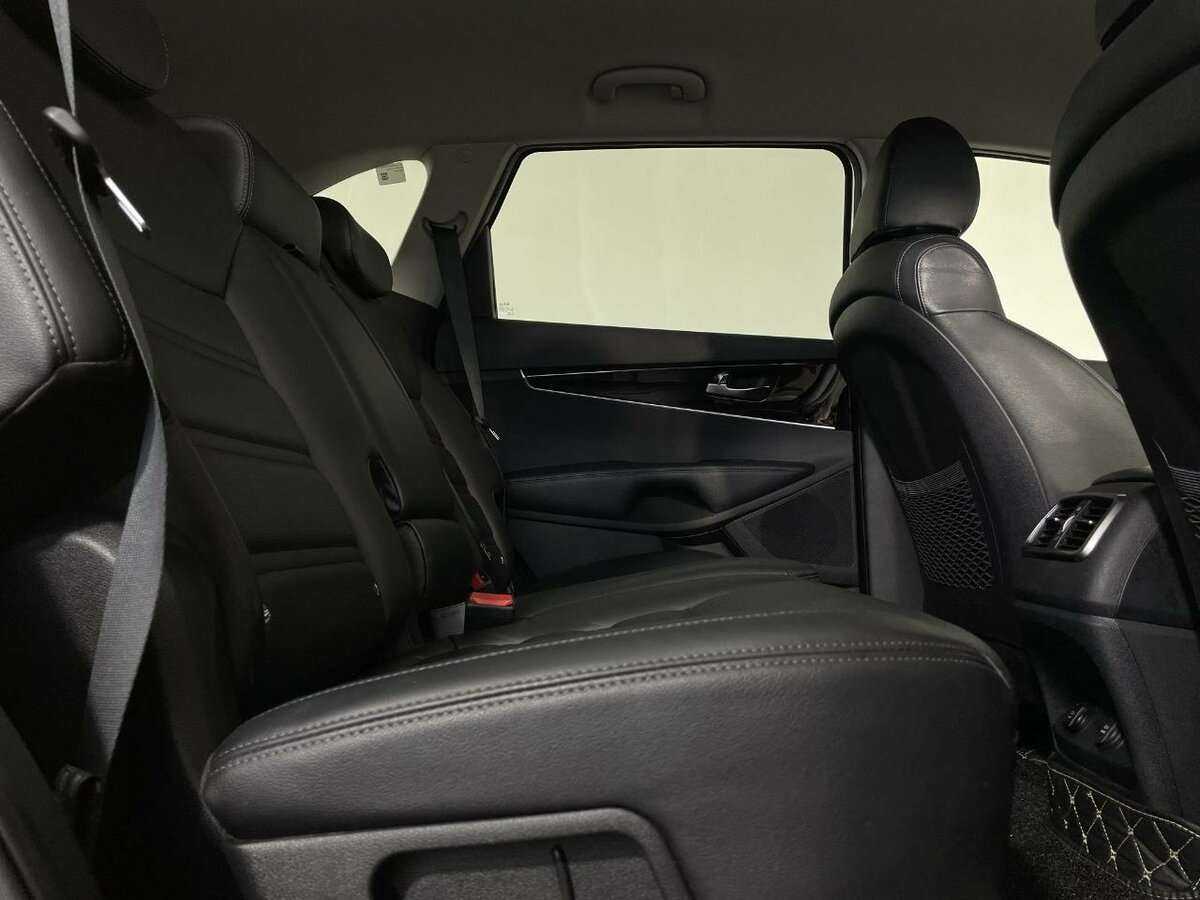 Купить Kia Sorento с пробегом. Фото: #15