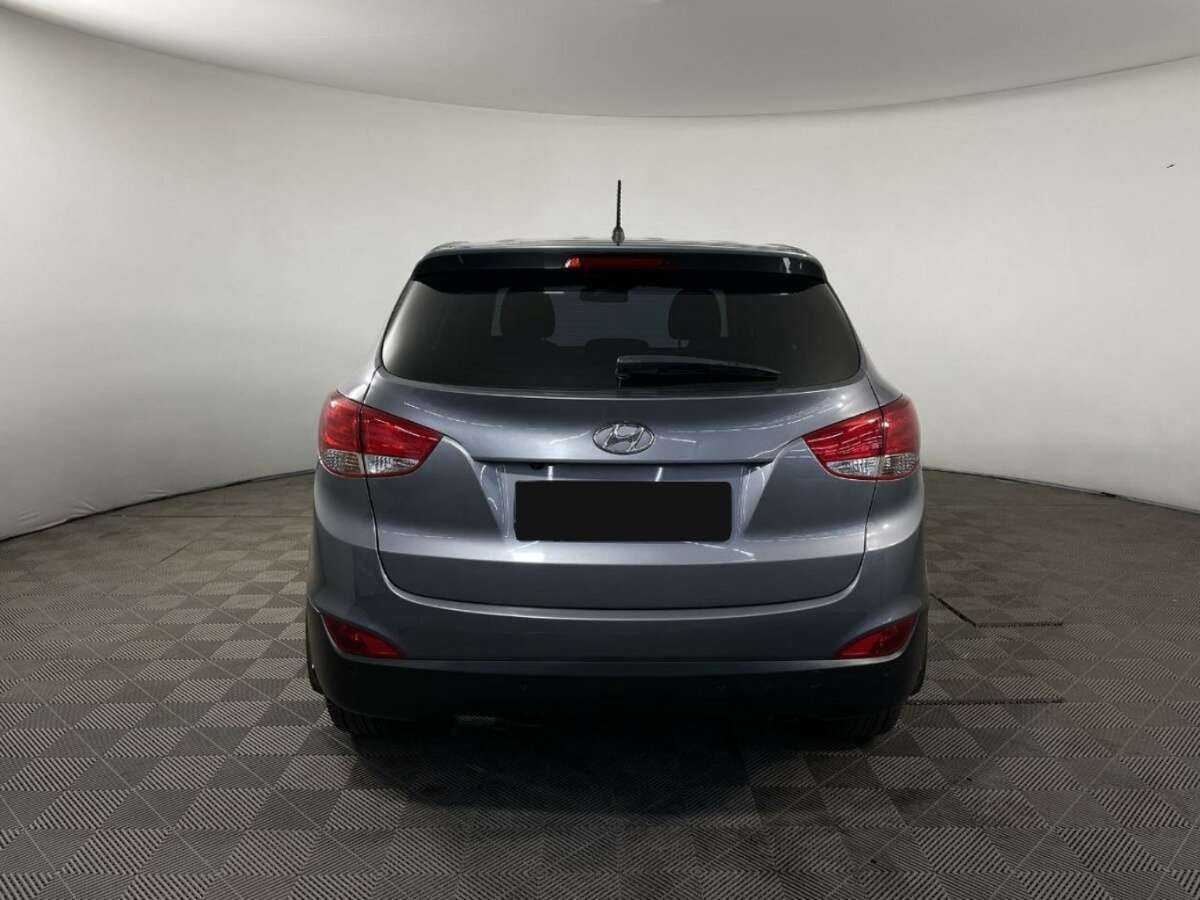 Купить Hyundai ix35 с пробегом. Фото: #2