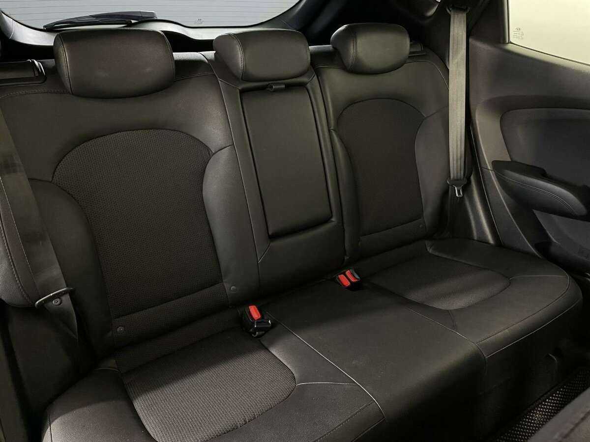 Купить Hyundai ix35 с пробегом. Фото: #14