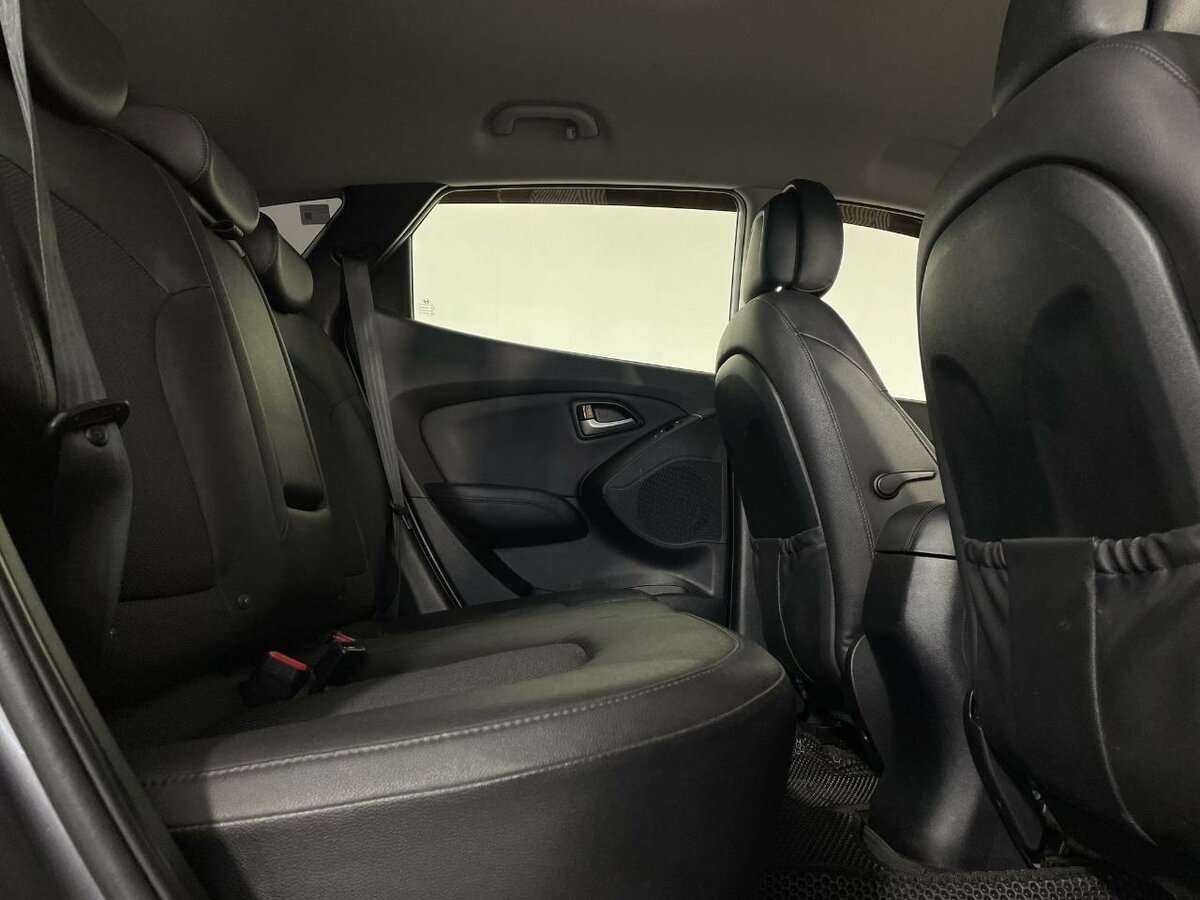Купить Hyundai ix35 с пробегом. Фото: #15