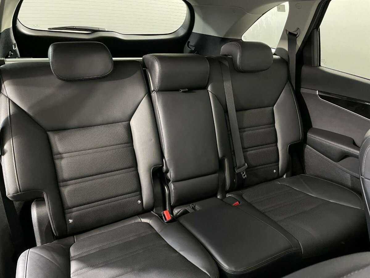 Купить Kia Sorento с пробегом. Фото: #14
