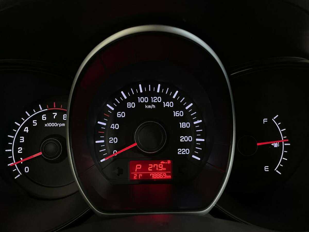 Купить Kia Rio с пробегом. Фото: #10