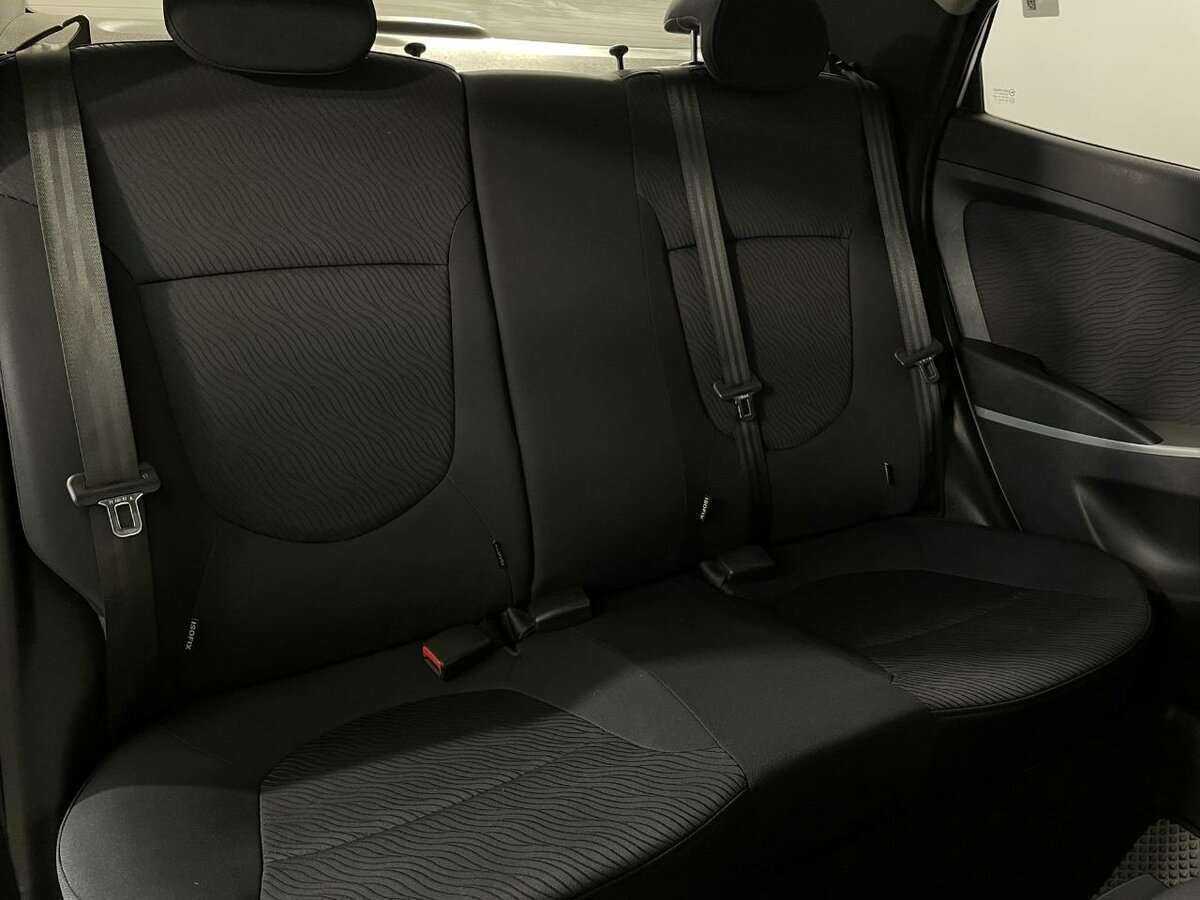 Купить Hyundai Solaris с пробегом. Фото: #14