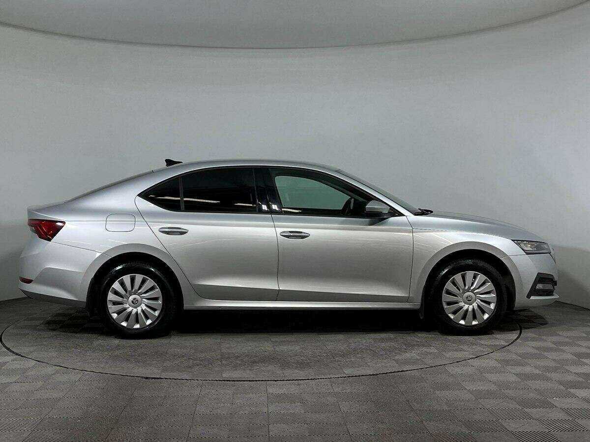 Купить Skoda Octavia с пробегом. Фото: #3