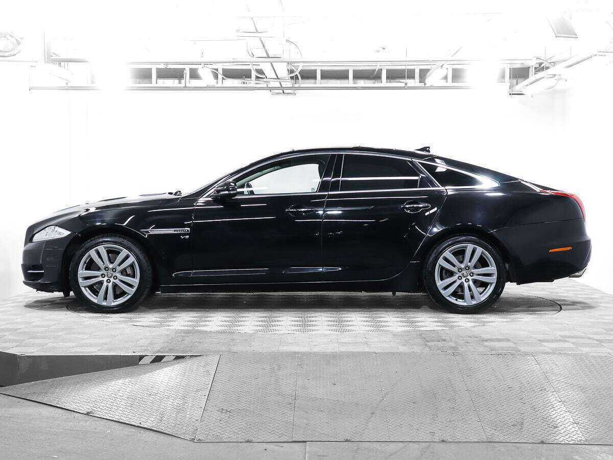 Купить Jaguar XJ с пробегом. Фото: #7