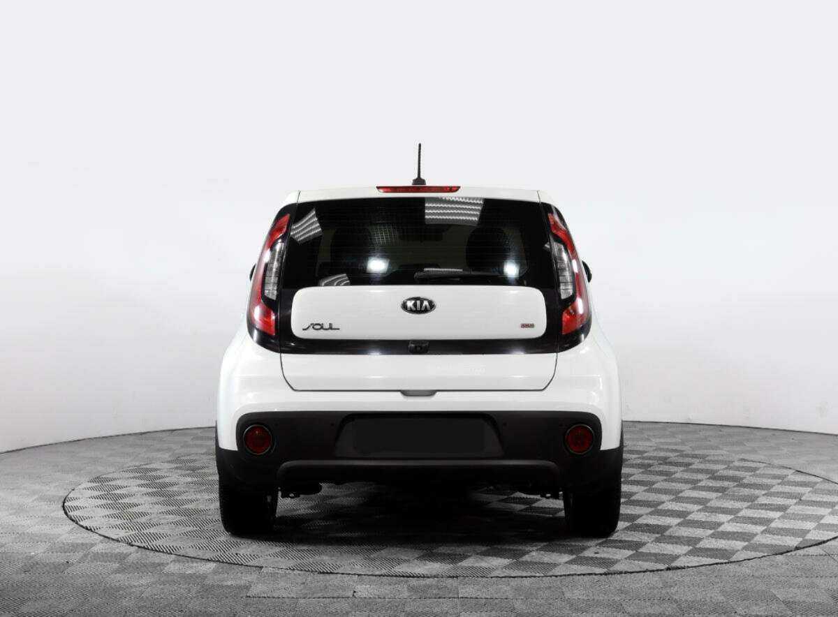 Купить Kia Soul с пробегом. Фото: #4