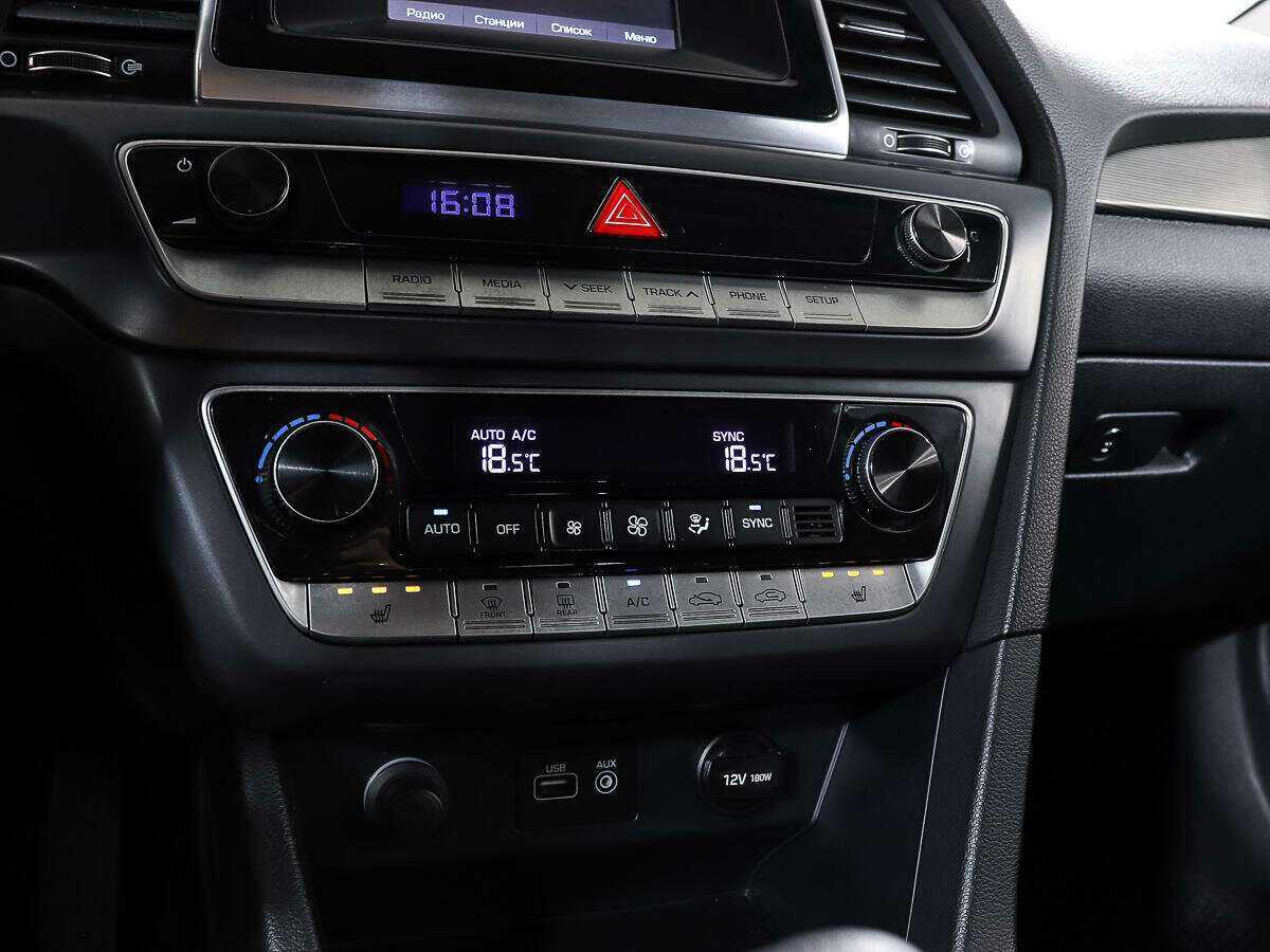 Купить Hyundai Sonata с пробегом. Фото: #16