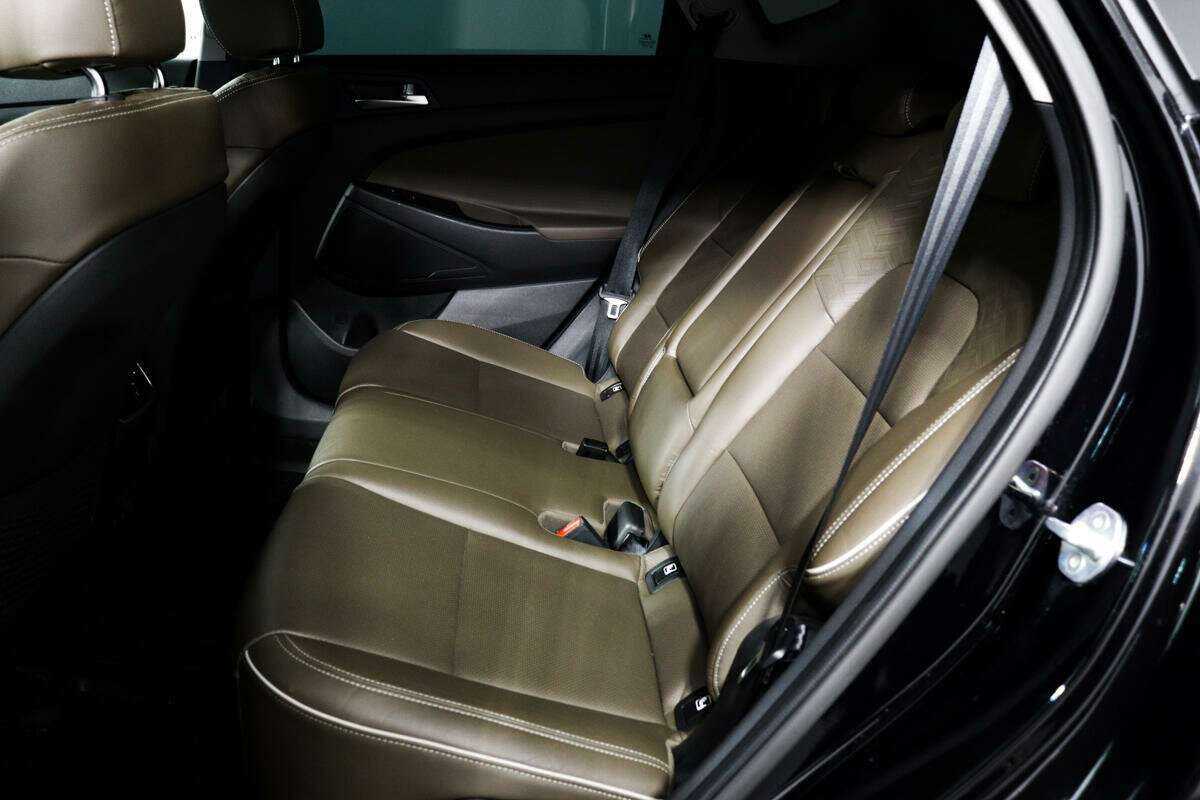 Купить Hyundai Tucson с пробегом. Фото: #11