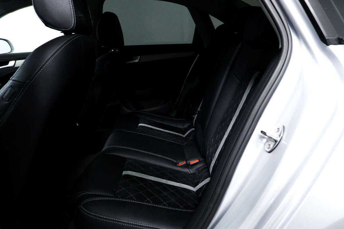 Купить Audi A4 с пробегом. Фото: #9