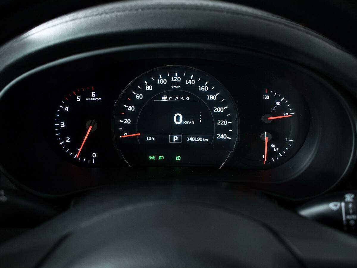Купить Kia Sorento с пробегом. Фото: #10