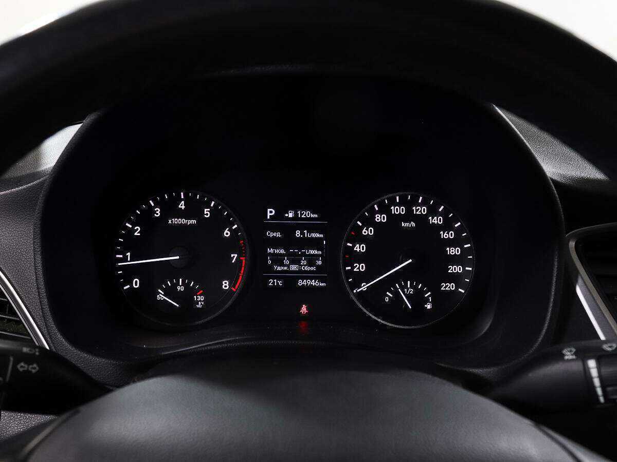 Купить Hyundai Solaris с пробегом. Фото: #10