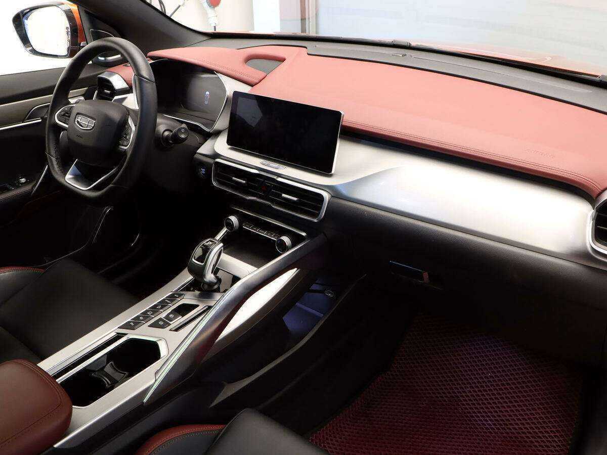 Купить Geely Coolray с пробегом. Фото: #5