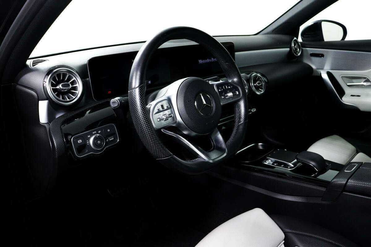 Купить Mercedes-Benz A-Класс с пробегом. Фото: #12