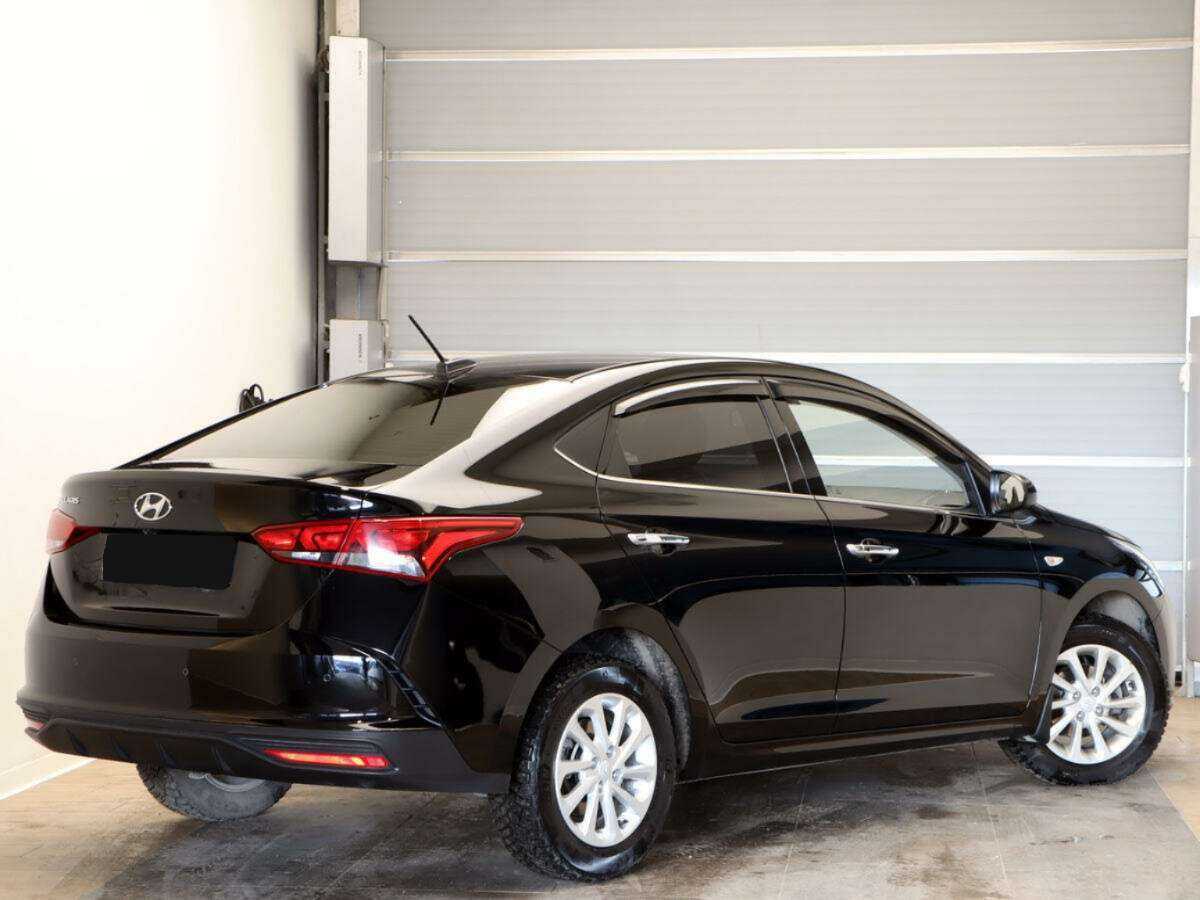 Купить Hyundai Solaris с пробегом. Фото: #3