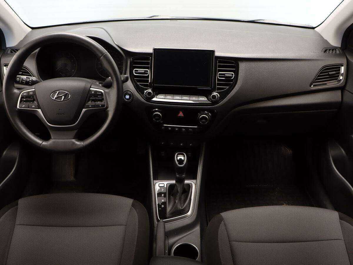 Купить Hyundai Solaris с пробегом. Фото: #7