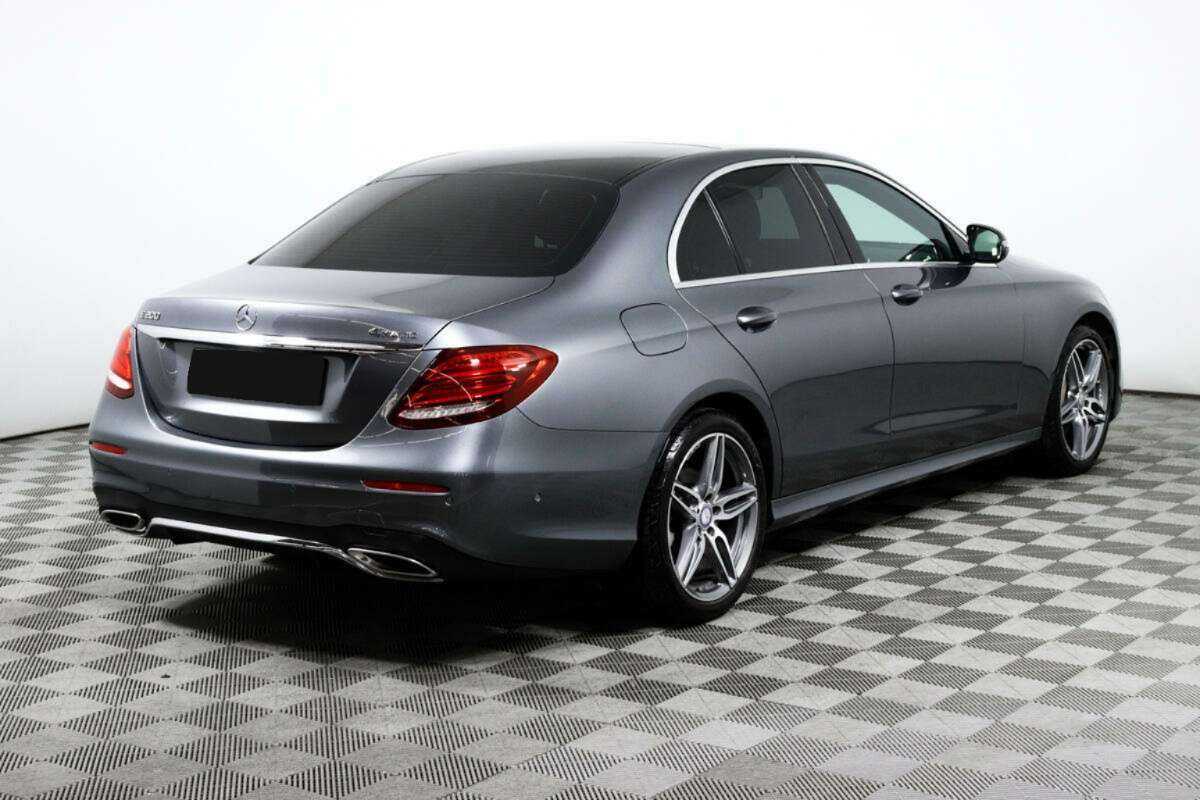 Купить Mercedes-Benz E-Класс с пробегом. Фото: #4