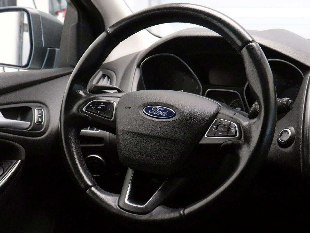 Купить Ford Focus с пробегом. Фото: #10