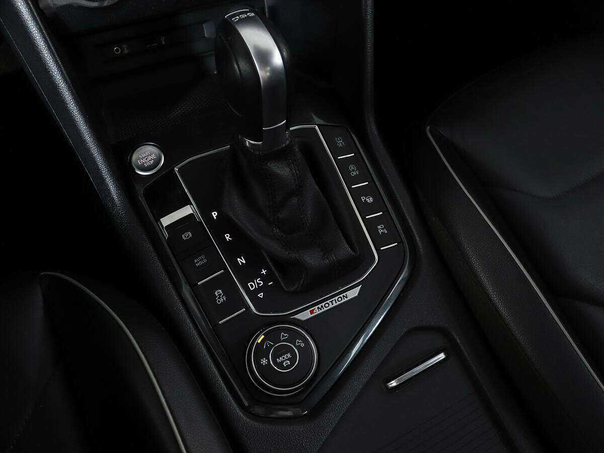 Купить Volkswagen Tiguan с пробегом. Фото: #16