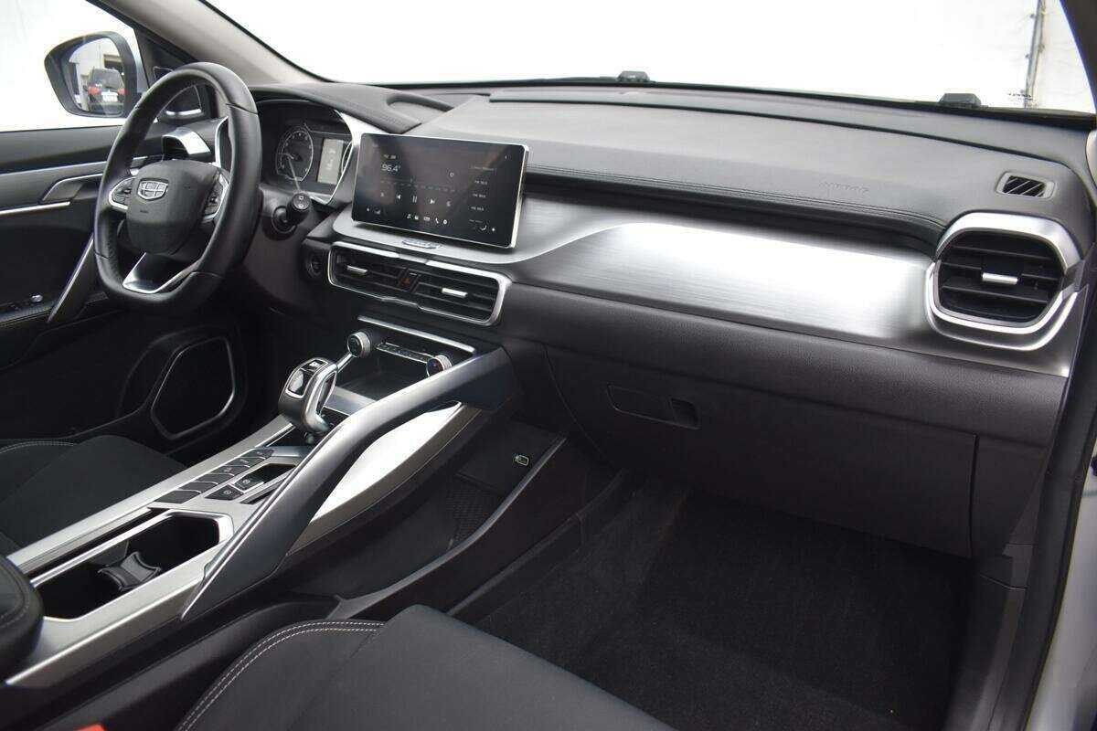 Купить Geely Coolray с пробегом. Фото: #8