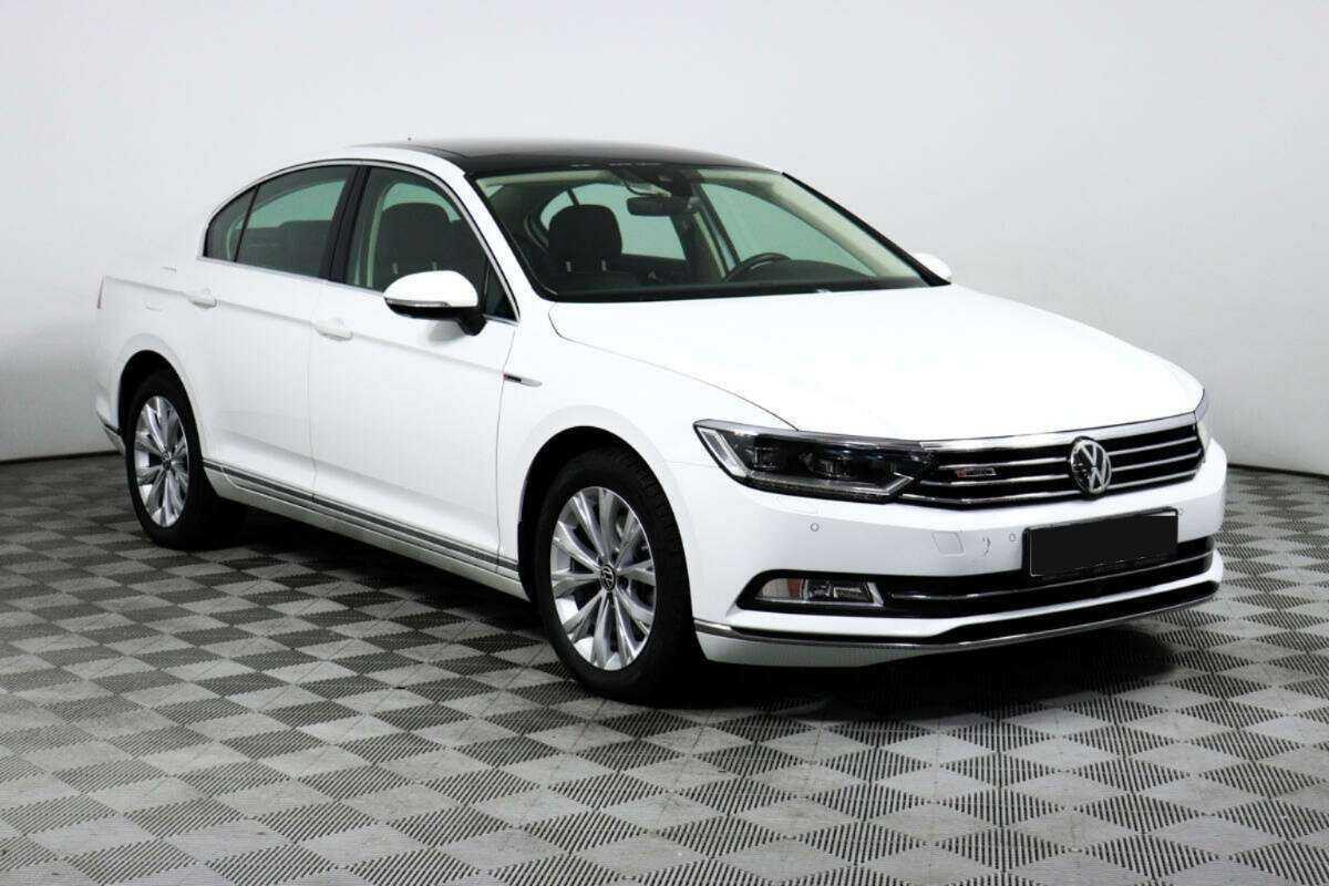 Купить Volkswagen Passat с пробегом. Фото: #1
