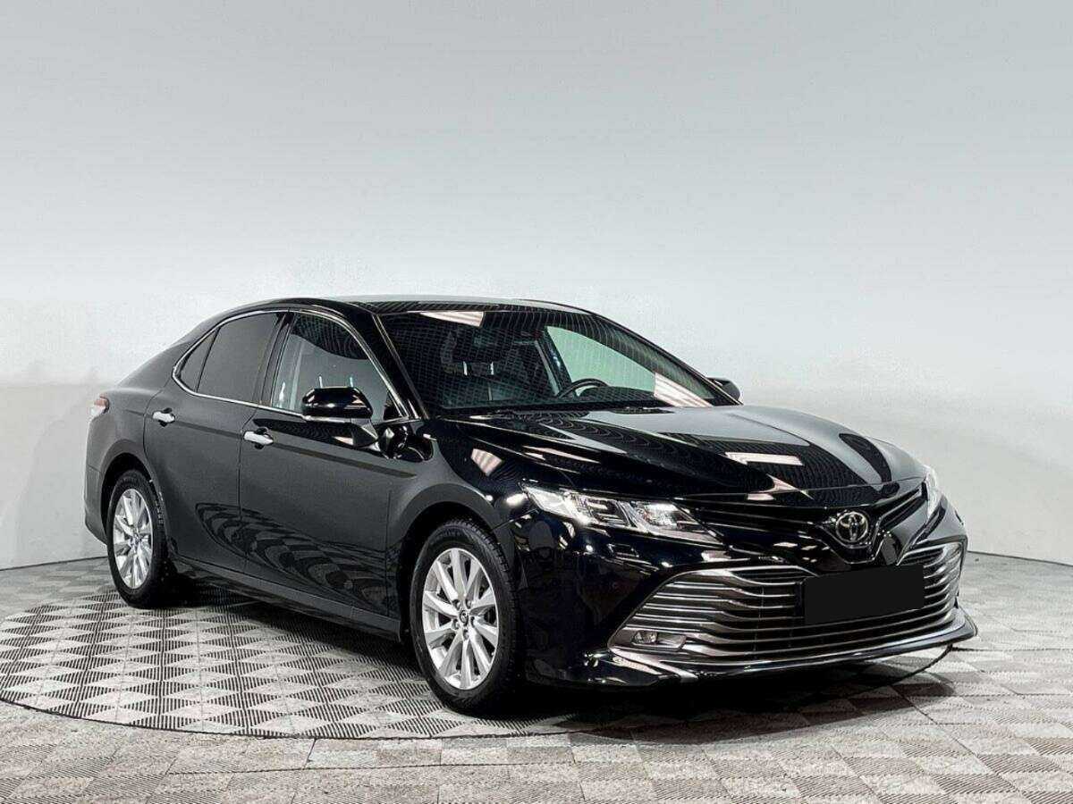 Купить Toyota Camry с пробегом. Фото: #1