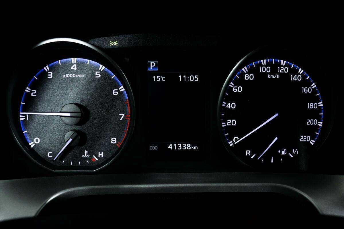 Купить Toyota RAV4 с пробегом. Фото: #9