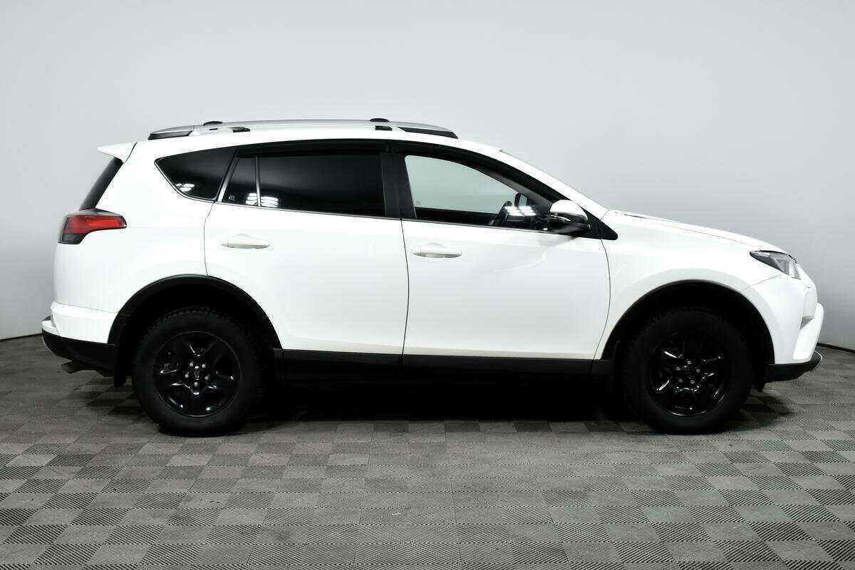 Купить Toyota RAV4 с пробегом. Фото: #3