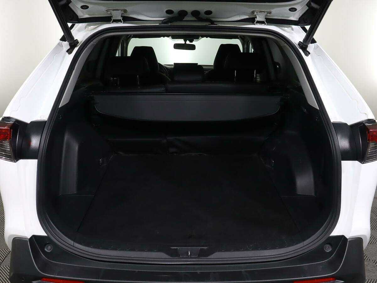 Купить Toyota RAV4 с пробегом. Фото: #8