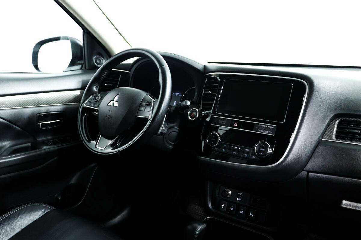 Купить Mitsubishi Outlander с пробегом. Фото: #8