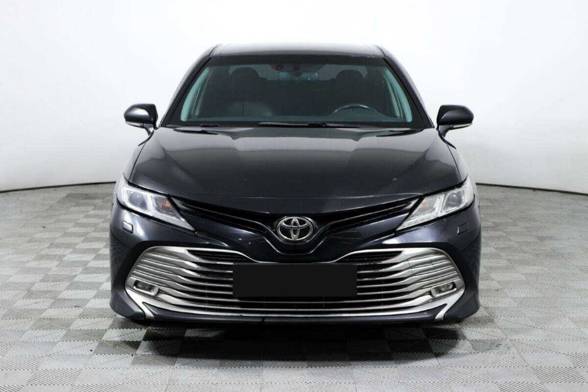 Купить Toyota Camry с пробегом. Фото: #1