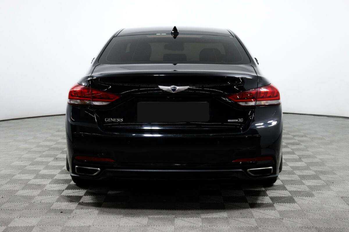 Купить Hyundai Genesis с пробегом. Фото: #5