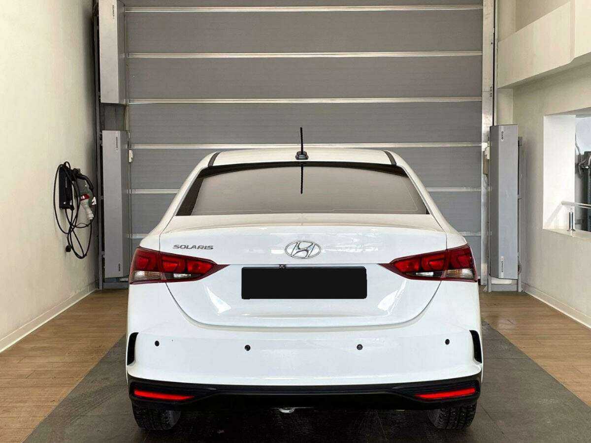 Купить Hyundai Solaris с пробегом. Фото: #4