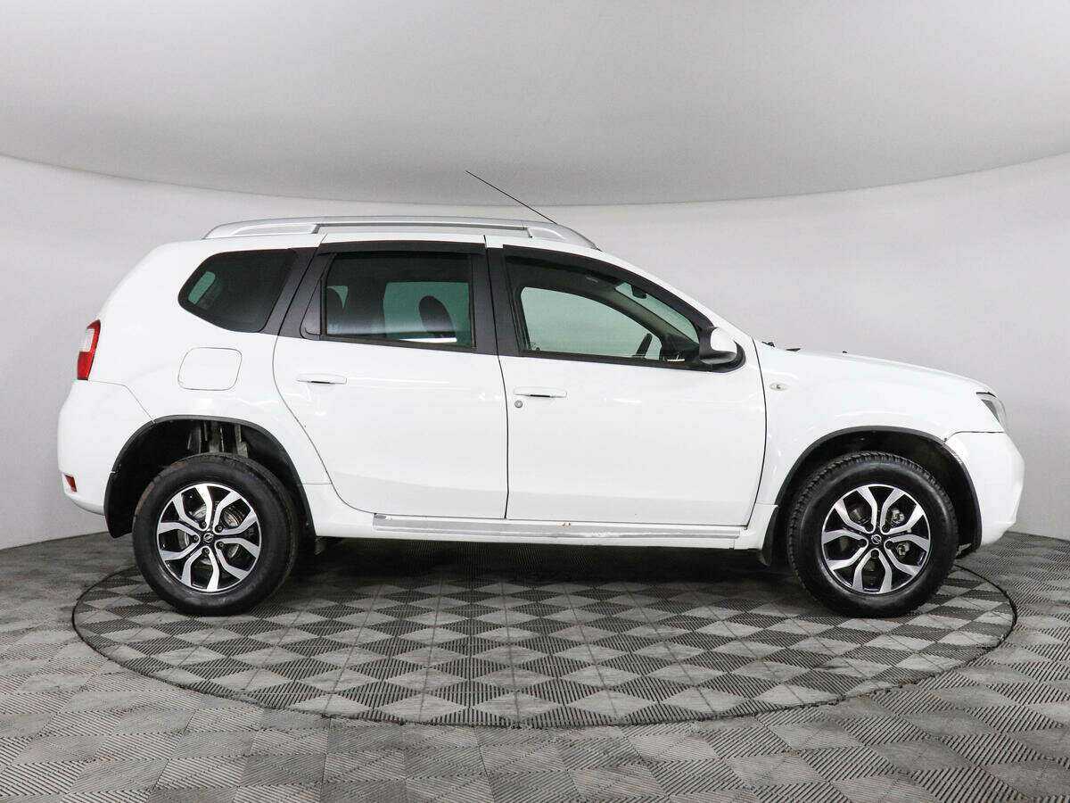 Купить Nissan Terrano с пробегом. Фото: #3