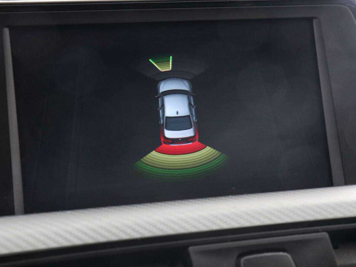 Купить BMW 3 серии с пробегом. Фото: #9