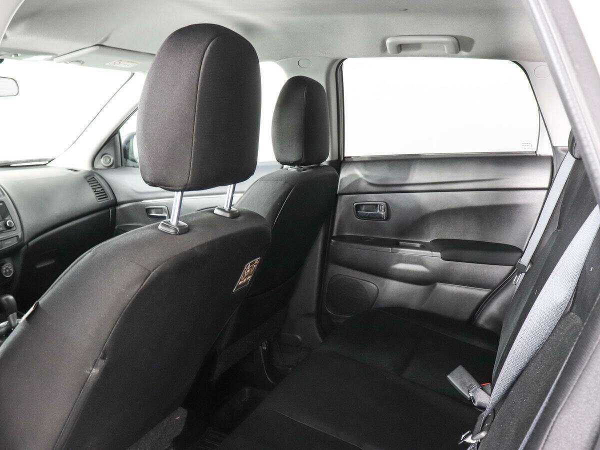 Купить Mitsubishi ASX с пробегом. Фото: #11