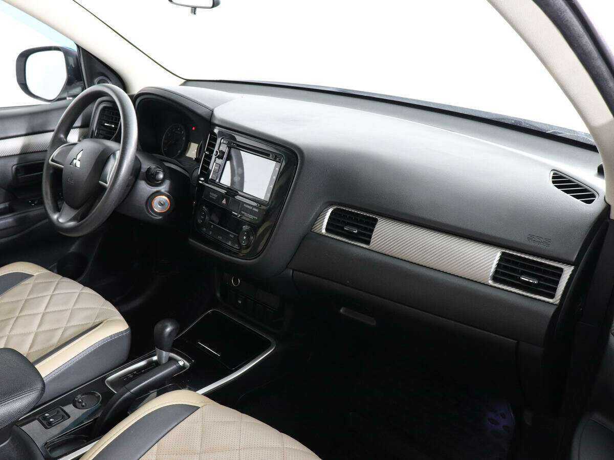 Купить Mitsubishi Outlander с пробегом. Фото: #9