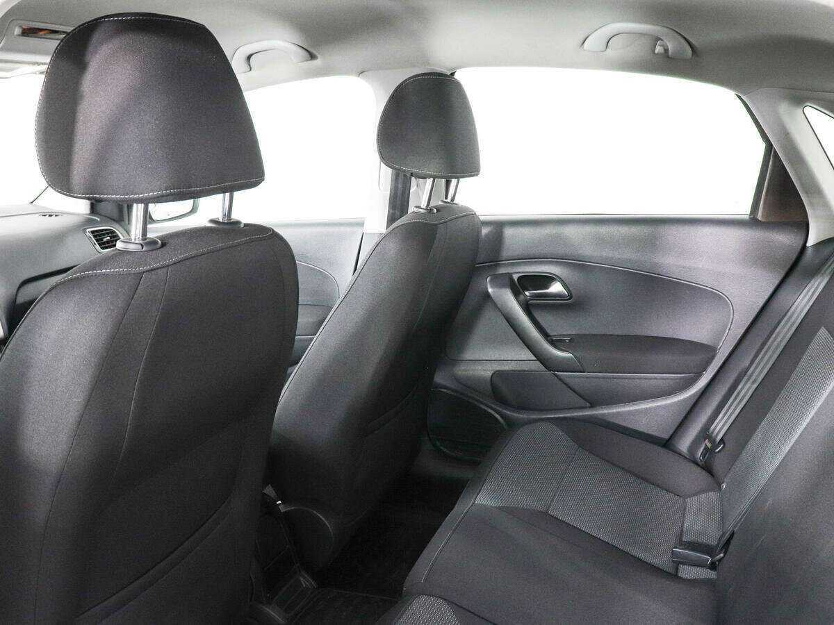 Купить Volkswagen Polo с пробегом. Фото: #10